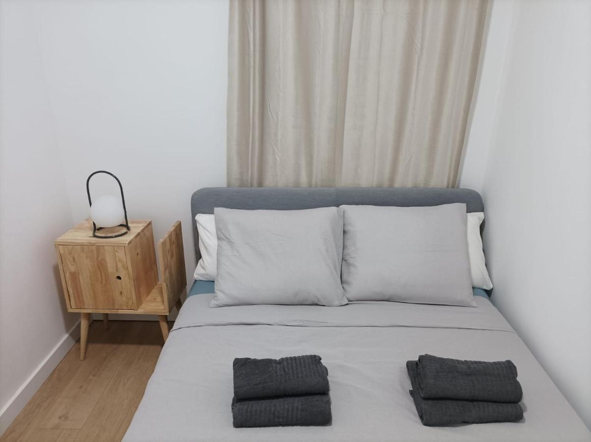 Apartment Cool! 5' To Metro. 15' To Center/beach By Metro. *