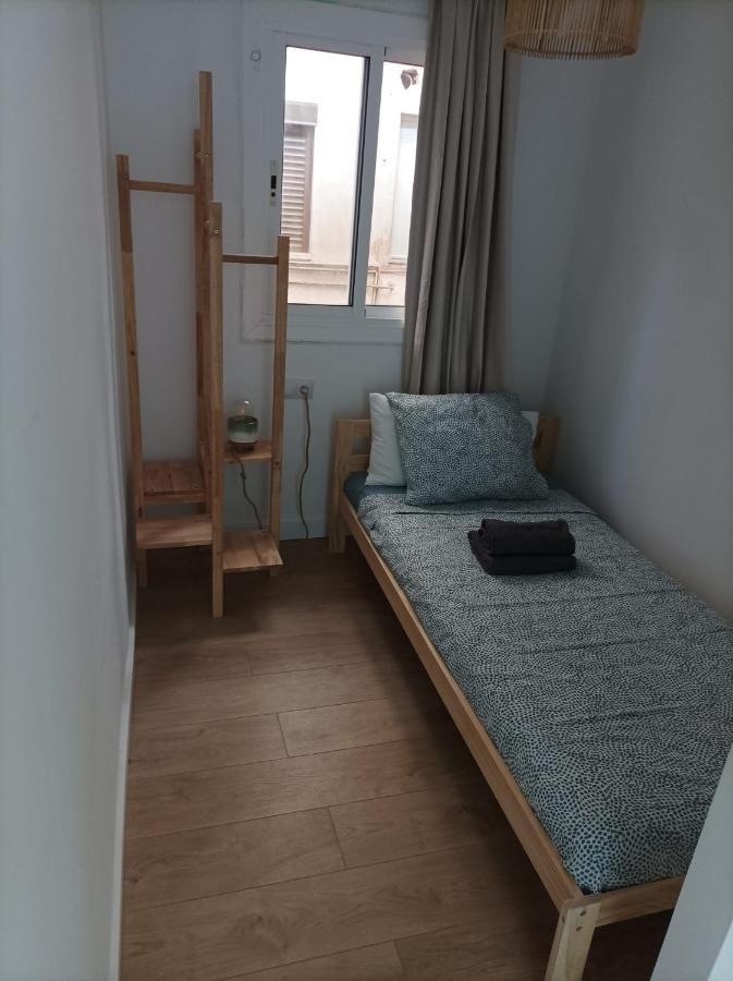 Apartment Cool! 5' To Metro. 15' To Center/beach By Metro. *